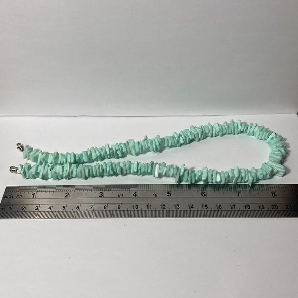 Light Green Chunk Slab 18" Necklace - Picture 3 of 15